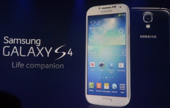 Компания Samsung сделает смартфон Galaxy S IV водостойким